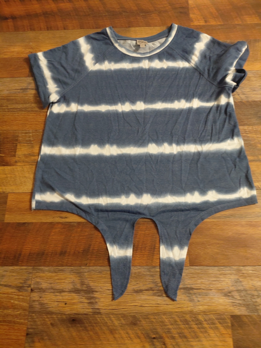 Como Vintage Blue and White Tie-Dye Tee